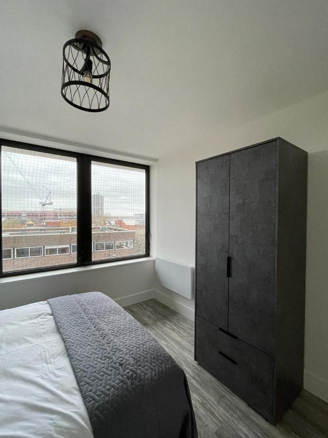 Kingsbridge Point - Cosy One Bed Apartments Near Town Centre, Swindon Exterior photo