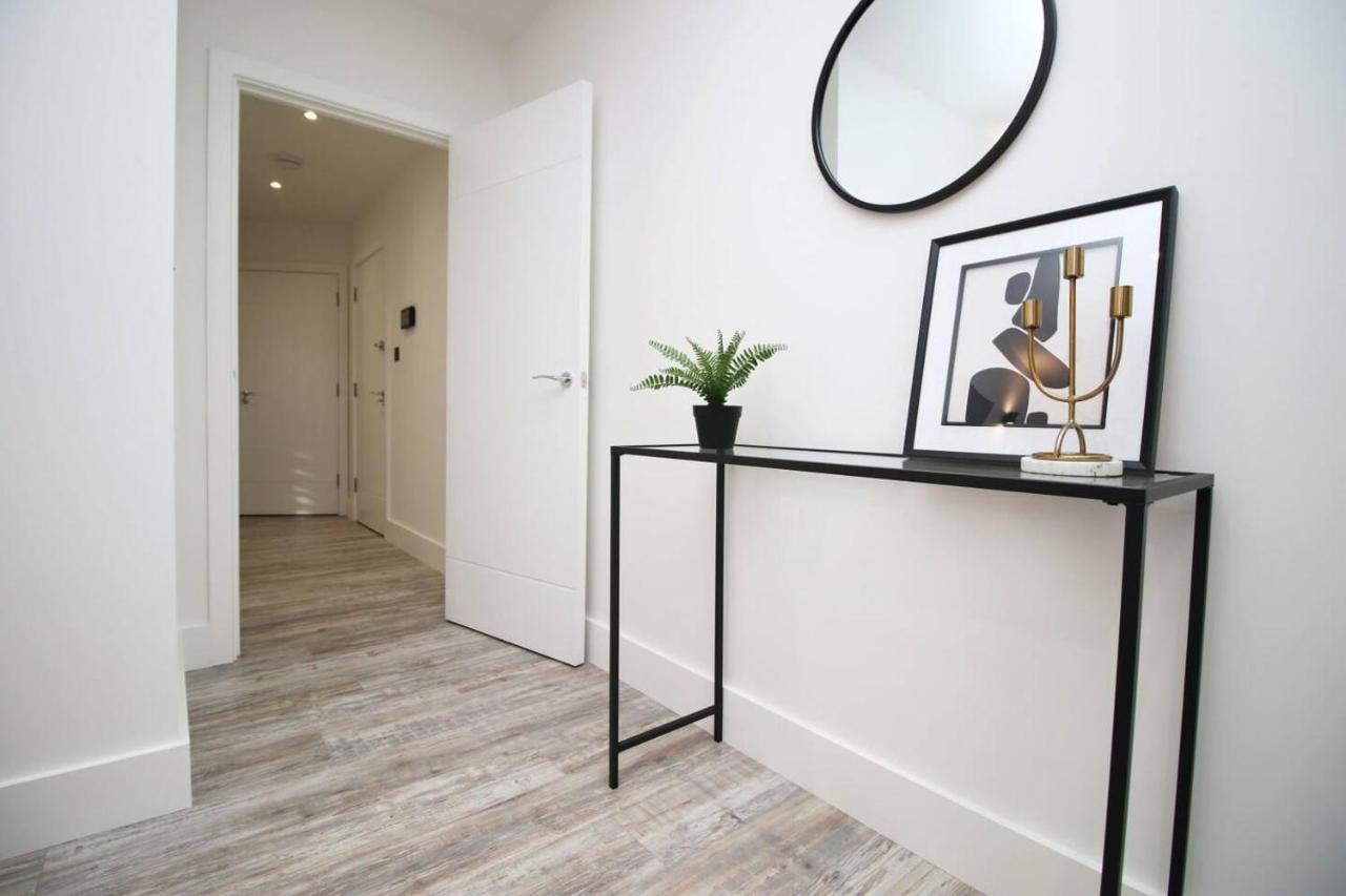 Kingsbridge Point - Cosy One Bed Apartments Near Town Centre, Swindon Exterior photo